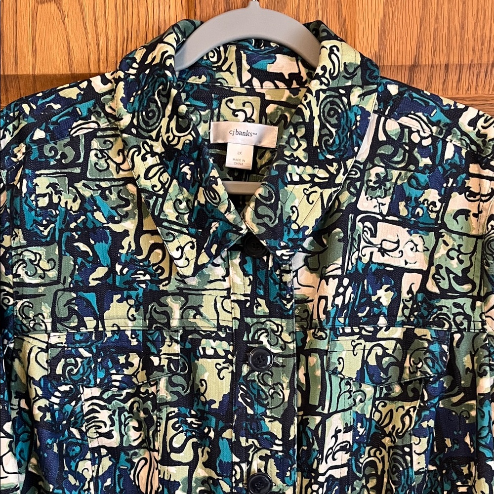 Like new condition. Beautiful Colors, Patterned Jacket - Picture 3 of 8
